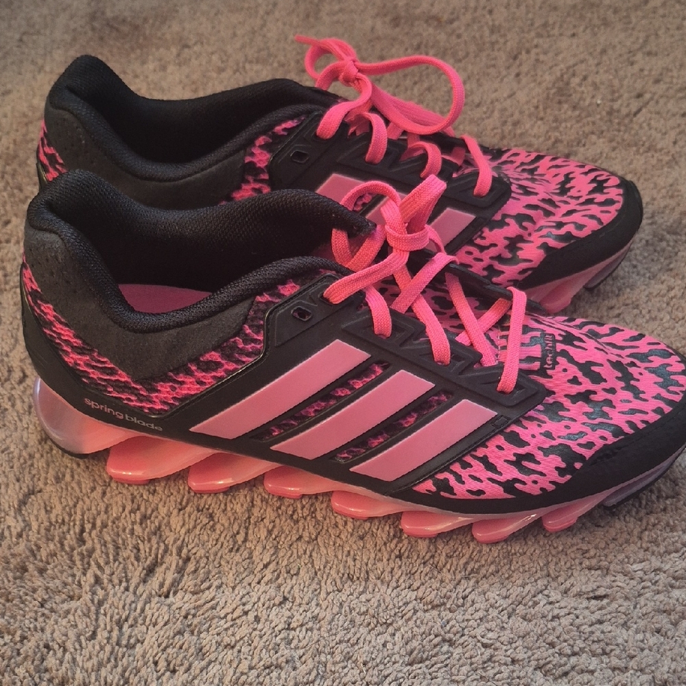 Adidas Women's Black and Pink Athletic Shoes
